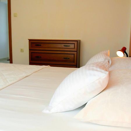 Miramar Apartments Banjol Esterno foto