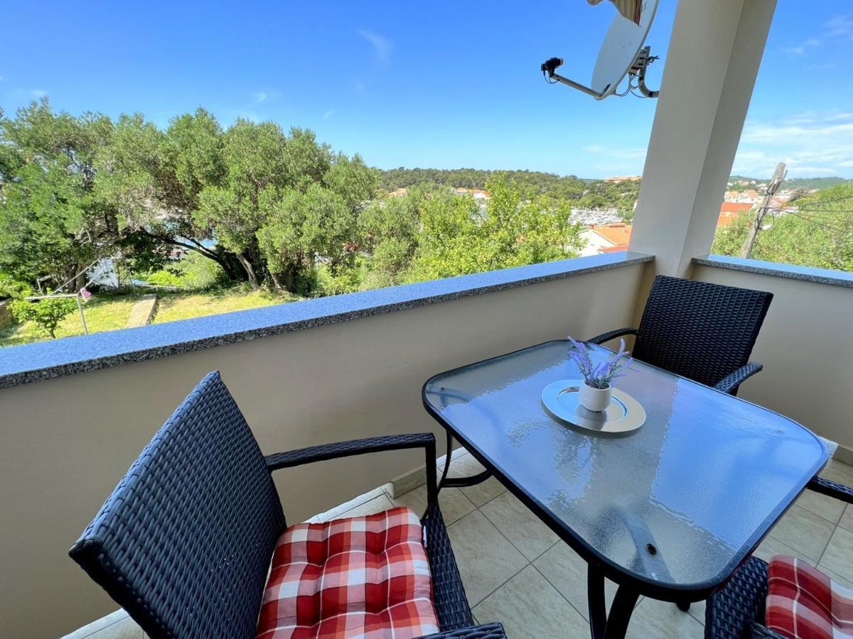 Miramar Apartments Banjol Esterno foto